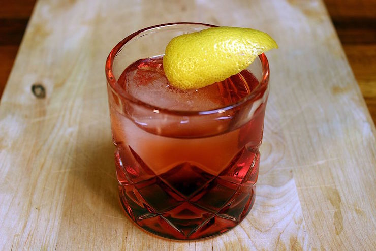 manly mixed drinks negroni
